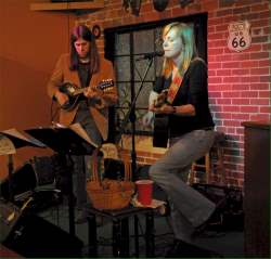 Lolly Lee & Jason Bailey Lolly Lee & Jason Bailey
