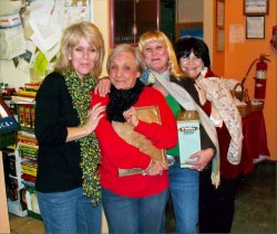 Tricia, Peggy, Laurie & Merle Tricia, Peggy, Laurie & Merle